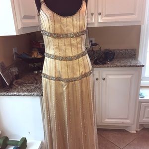 Pageant evening prom gown gold dress Sz 6 formal